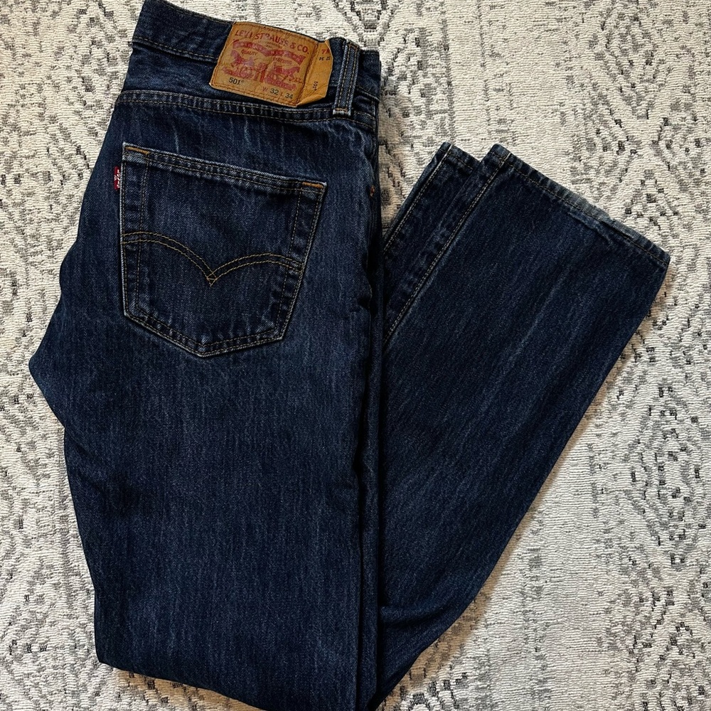 Levi's Men's 501 32x34 Button fly Jeans